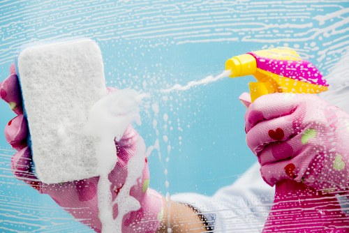 Deep bathroom cleaning service for a W9 tenancy handover